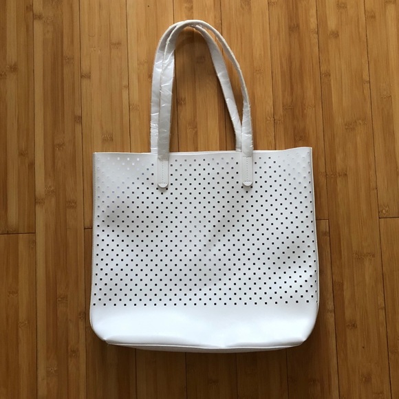 Clinique Handbags - Clinique Tote Bag Clinique Handbags - Clinique Tote Bag